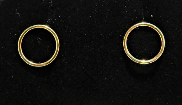 Dainty Gold Circle Earring